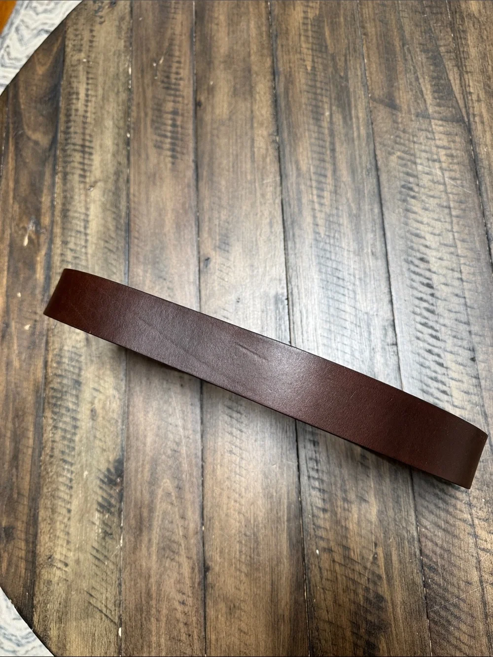 Vineyard Vines classic brown
